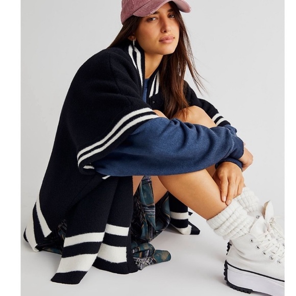 Free People | Pep Rally Poncho OS Black White Stripes - Picture 1 of 10